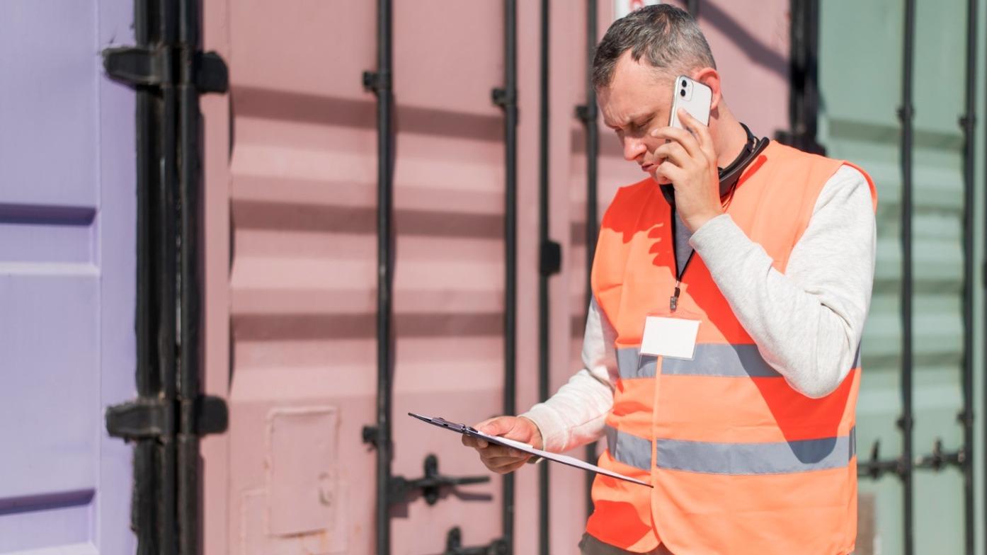 The Customs Crackdown: How the Death of the De Minimis Loophole is Reshaping Cross-Border Fulfillment
